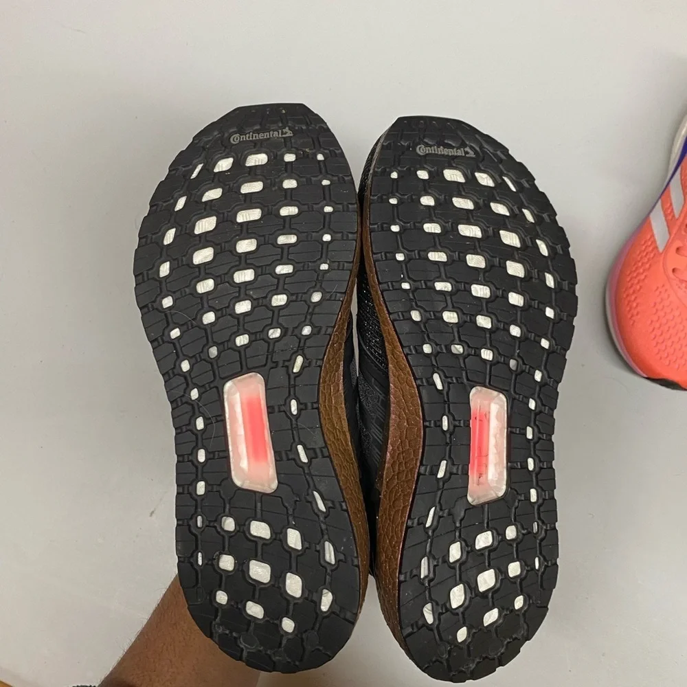 Adidas Boost Bundle Sizes 6- 6.5 - Picture 10 of 15